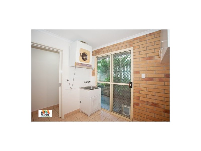 27 Theodore Crescent, Rural View QLD 4740