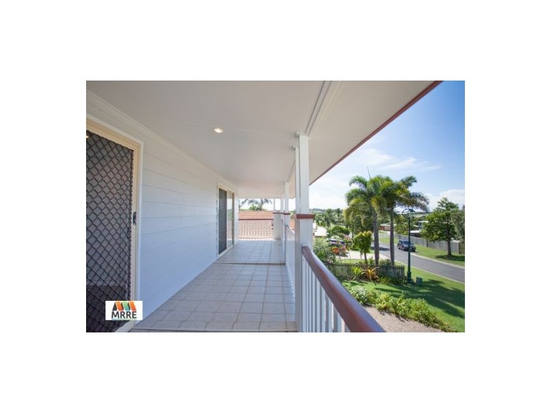 27 Theodore Crescent, Rural View QLD 4740