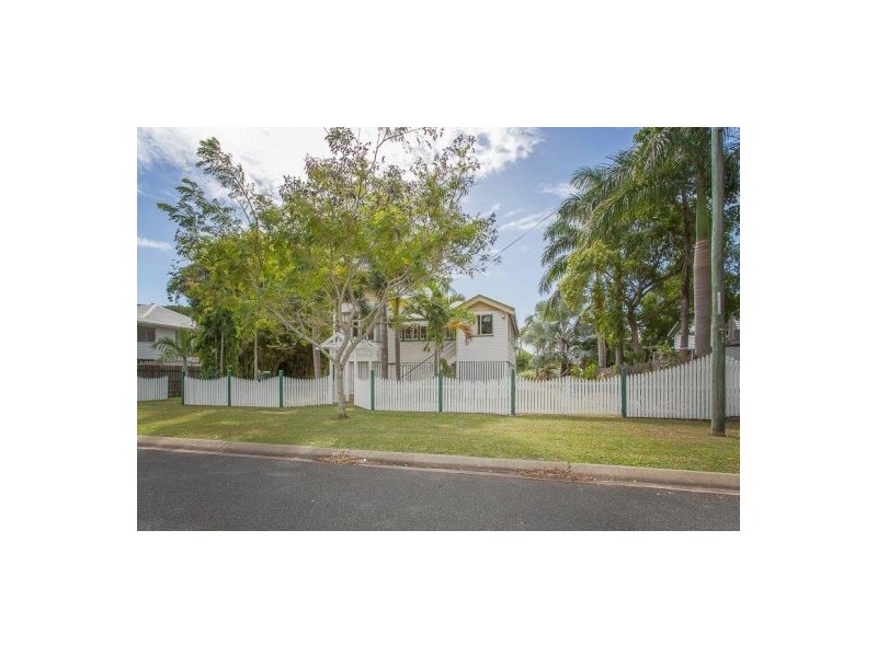 8 Boddington Street, Mackay QLD 4740