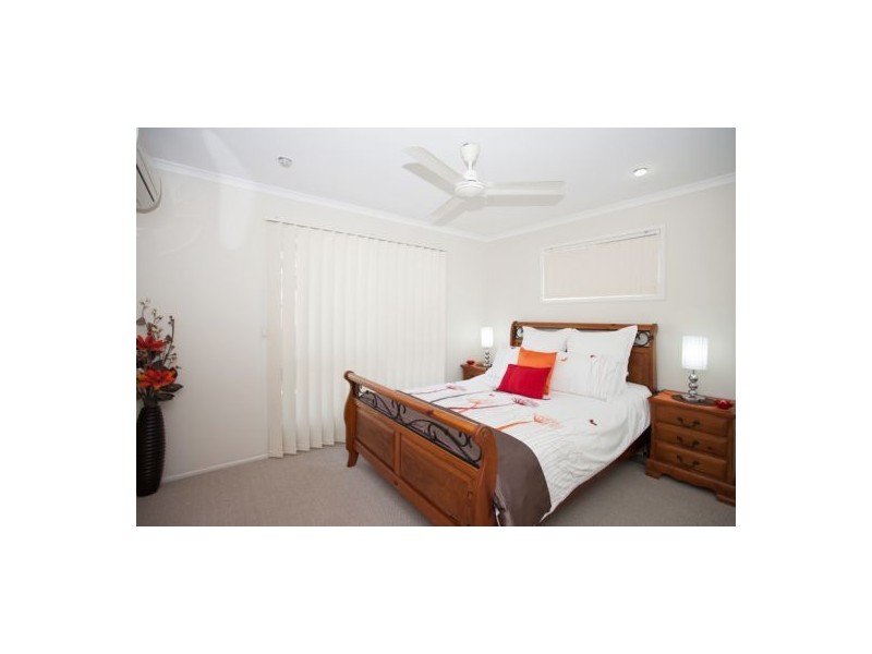 2/27 Lorraine Court, Andergrove QLD 4740