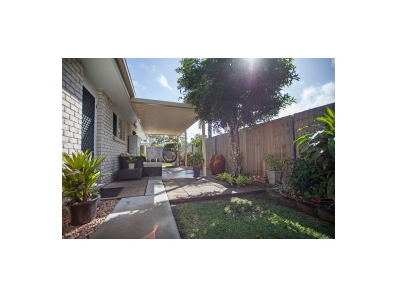 2/27 Lorraine Court, Andergrove QLD 4740