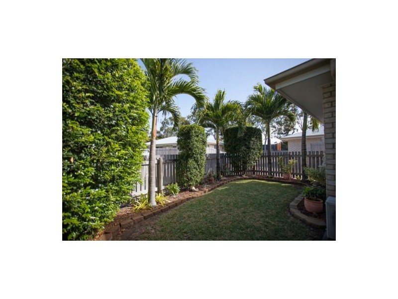 2/27 Lorraine Court, Andergrove QLD 4740