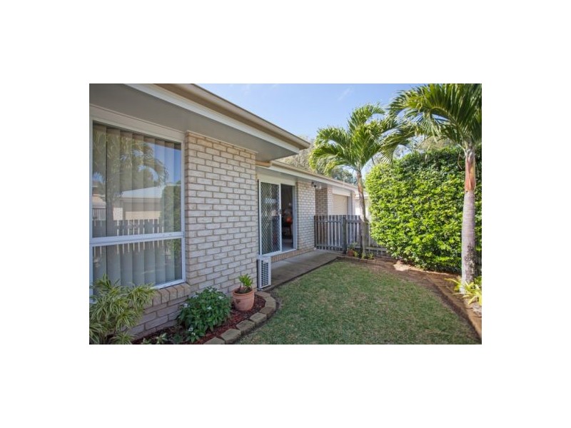 2/27 Lorraine Court, Andergrove QLD 4740