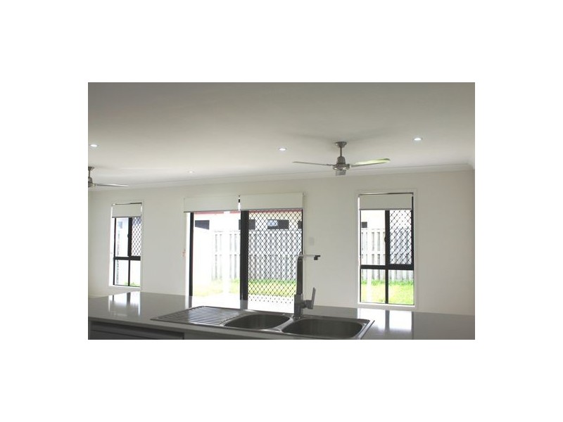 23 Narrabeen Street, Blacks Beach QLD 4740