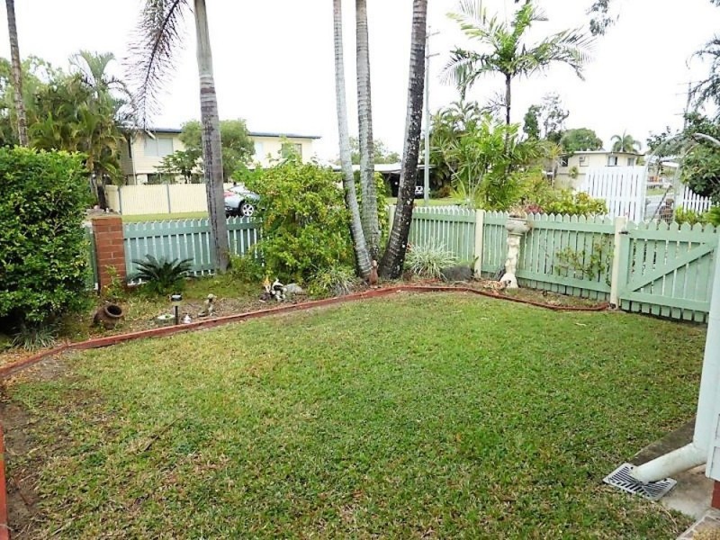 1/11 Andergrove Road, Andergrove QLD 4740