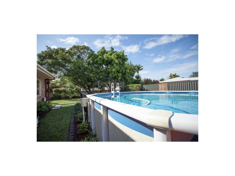 4 Matterson Avenue, Eimeo QLD 4740