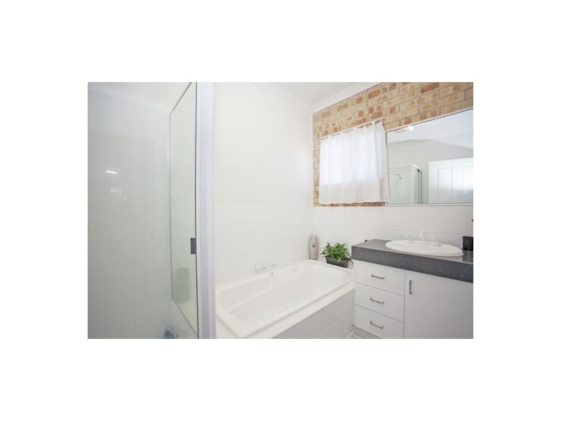 4 Matterson Avenue, Eimeo QLD 4740