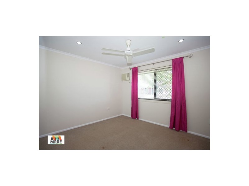 33 Windmill Crossing, Glenella QLD 4740