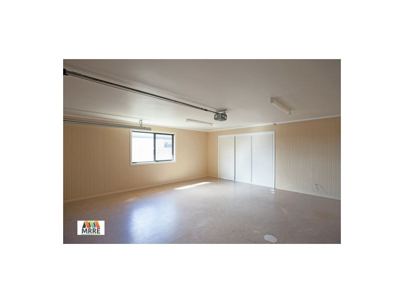 33 Windmill Crossing, Glenella QLD 4740