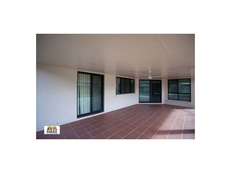 33 Windmill Crossing, Glenella QLD 4740