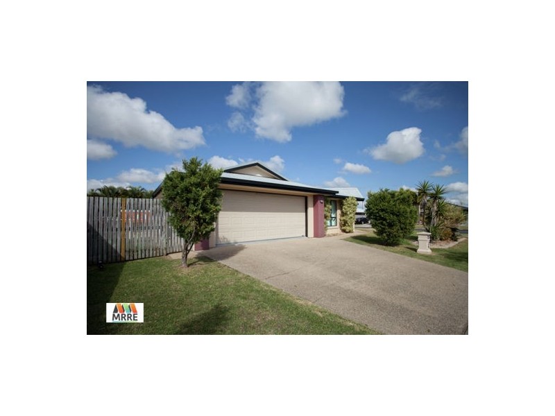 33 Windmill Crossing, Glenella QLD 4740