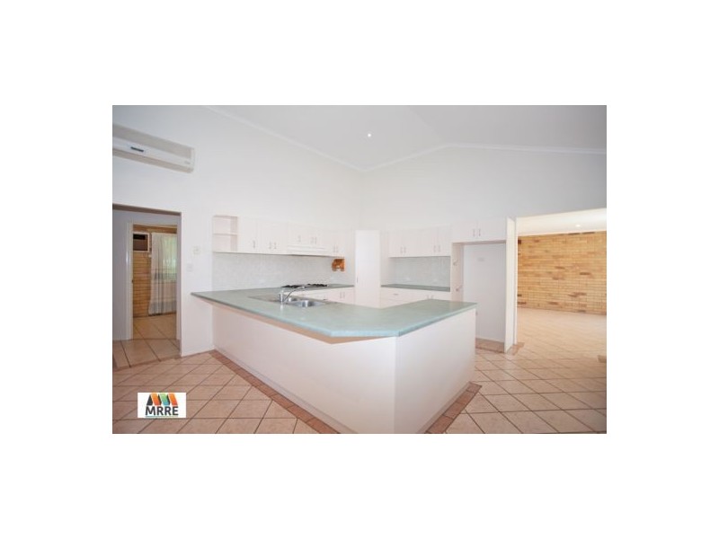 27. Theodore Crescent, Rural View QLD 4740