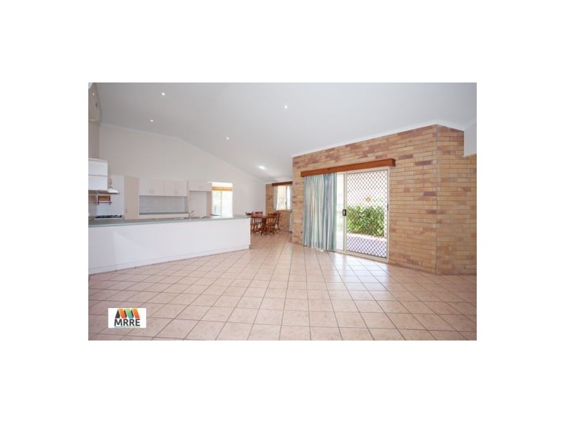 27. Theodore Crescent, Rural View QLD 4740
