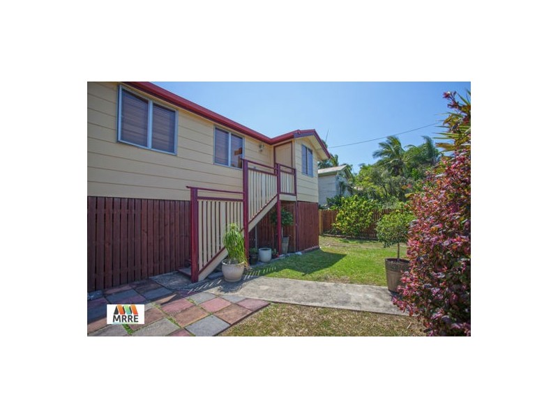 4 English Street, South Mackay QLD 4740