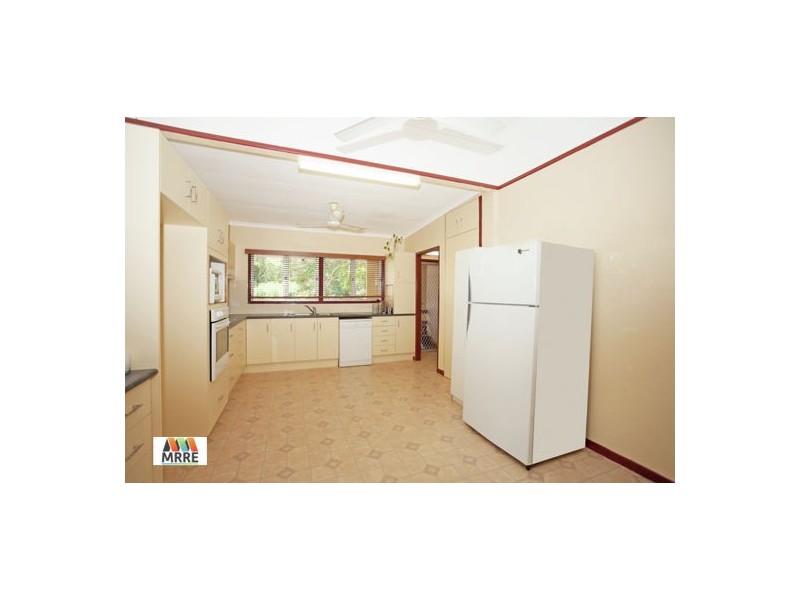 4 English Street, South Mackay QLD 4740