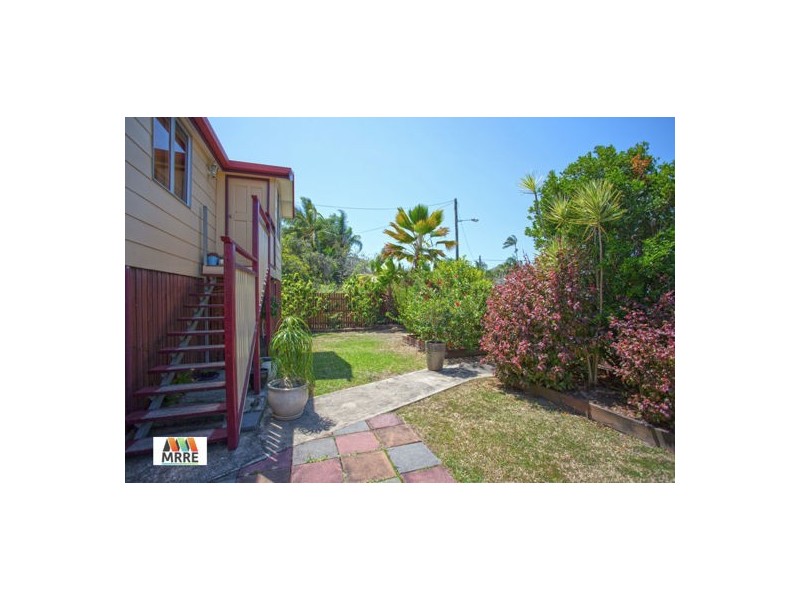 4 English Street, South Mackay QLD 4740