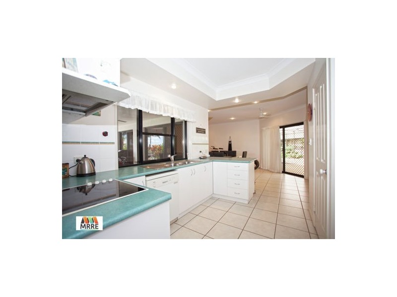 4 Seacove Court, Eimeo QLD 4740