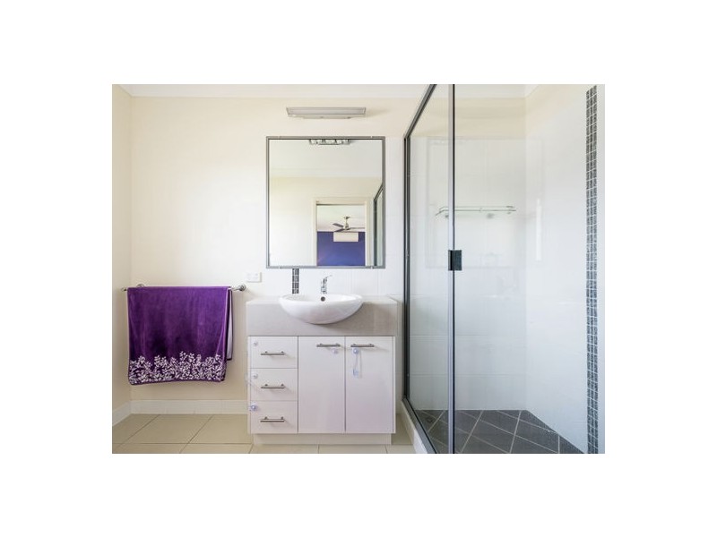 34 Montgomery Street, Rural View QLD 4740