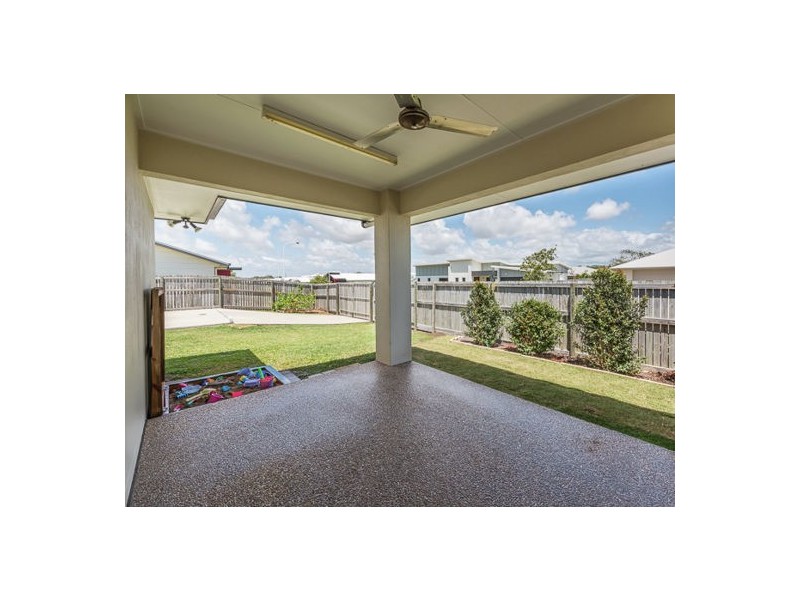 34 Montgomery Street, Rural View QLD 4740