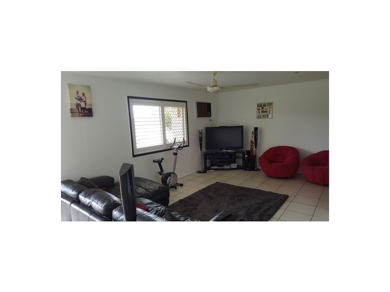 22 Holmes Drive, Beaconsfield QLD 4740