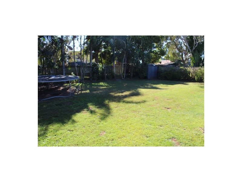 22 Holmes Drive, Beaconsfield QLD 4740