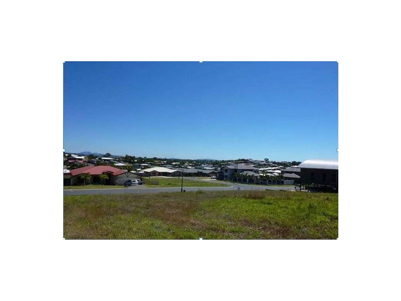 27 Wilcox Street, Eimeo QLD 4740