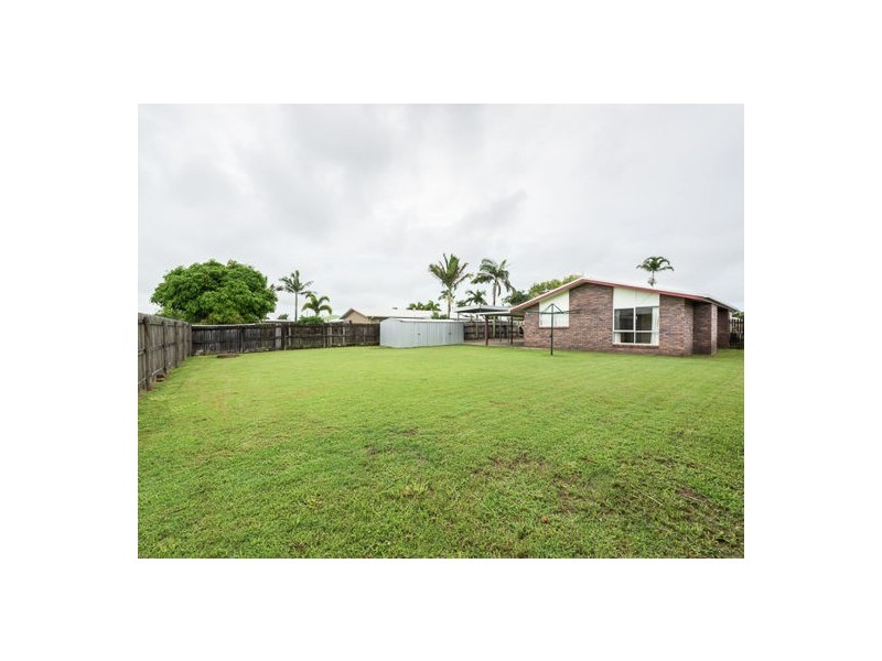 67 Bradman Drive, Glenella QLD 4740