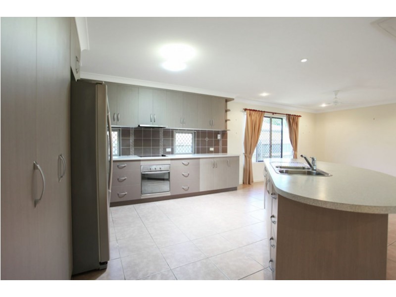 29 Cutfield Street, Glenella QLD 4740