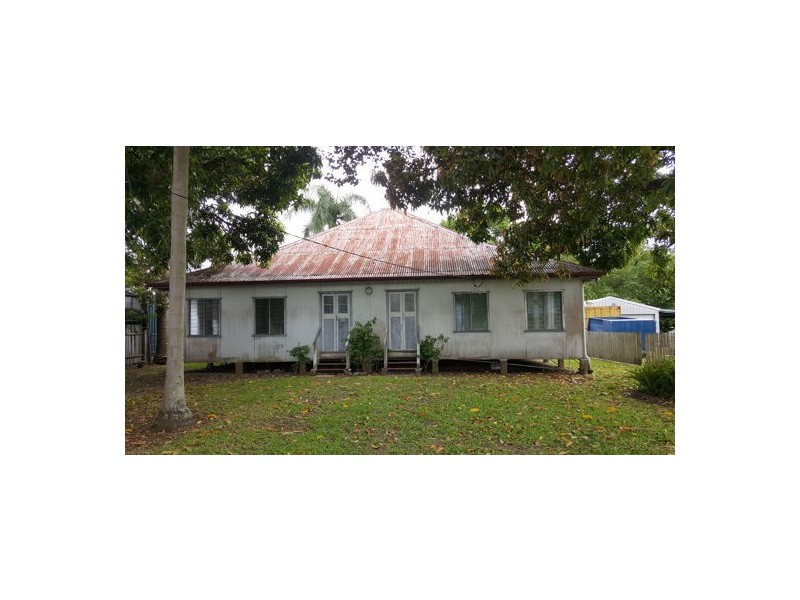 54 Adrian Street, West Mackay QLD 4740