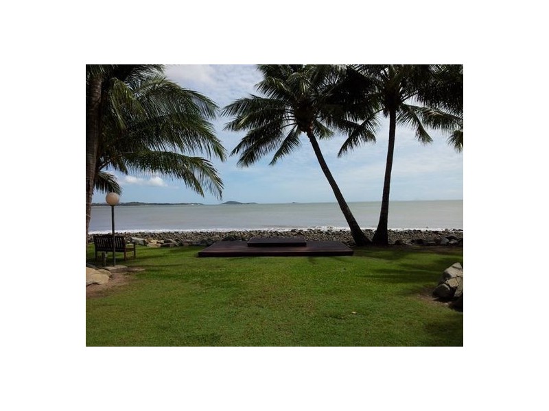 236/6 Beach Road, Dolphin Heads QLD 4740