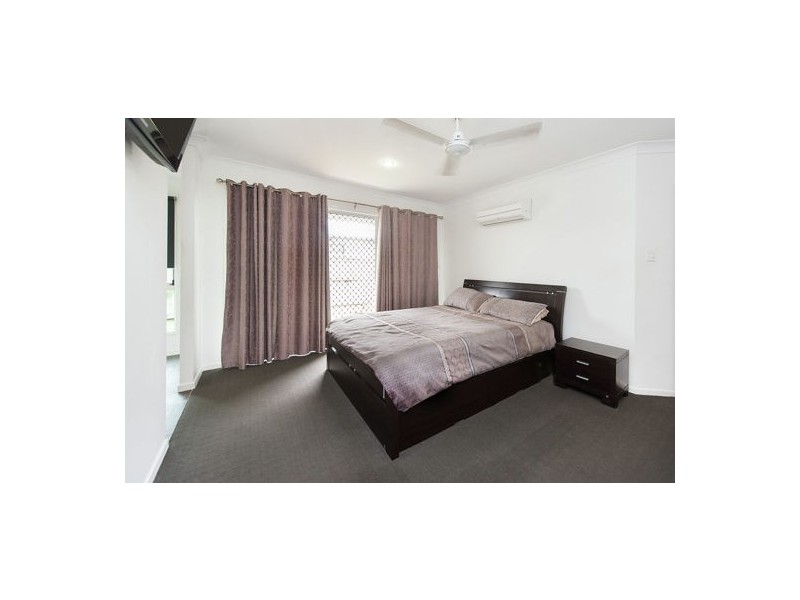 6 Vesta Lane, Ooralea QLD 4740