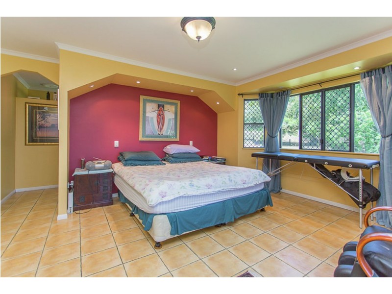 12 Highview Close, Farleigh QLD 4741