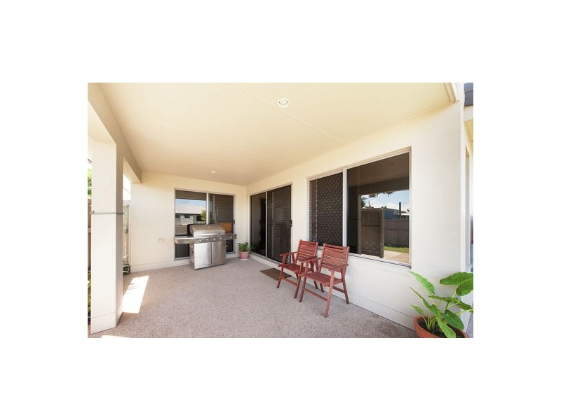 3 Dorset Street, Ooralea QLD 4740