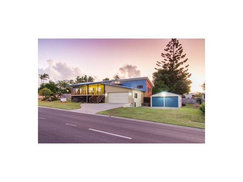 4 ARANA DRIVE, Rural View QLD 4740