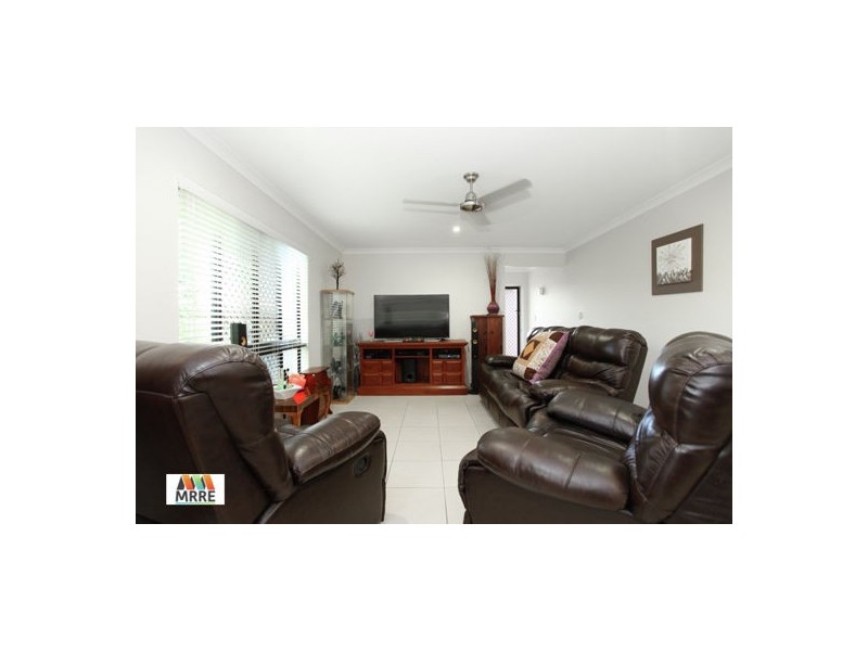 1 & 2/28 Dustwill Street, Eimeo QLD 4740