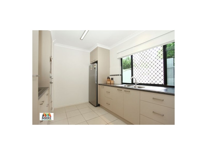 1 & 2/28 Dustwill Street, Eimeo QLD 4740