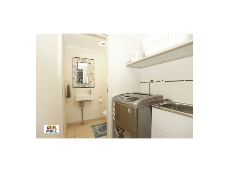 1 & 2/28 Dustwill Street, Eimeo QLD 4740