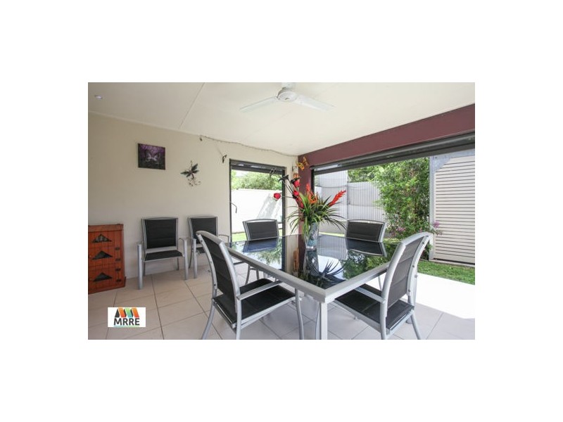 1 & 2/28 Dustwill Street, Eimeo QLD 4740