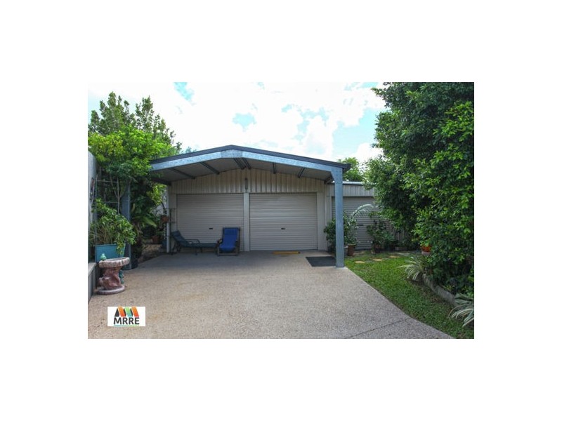 1 & 2/28 Dustwill Street, Eimeo QLD 4740