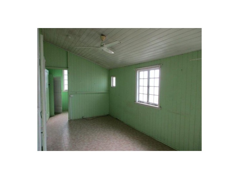 10 Symons Street, South Mackay QLD 4740