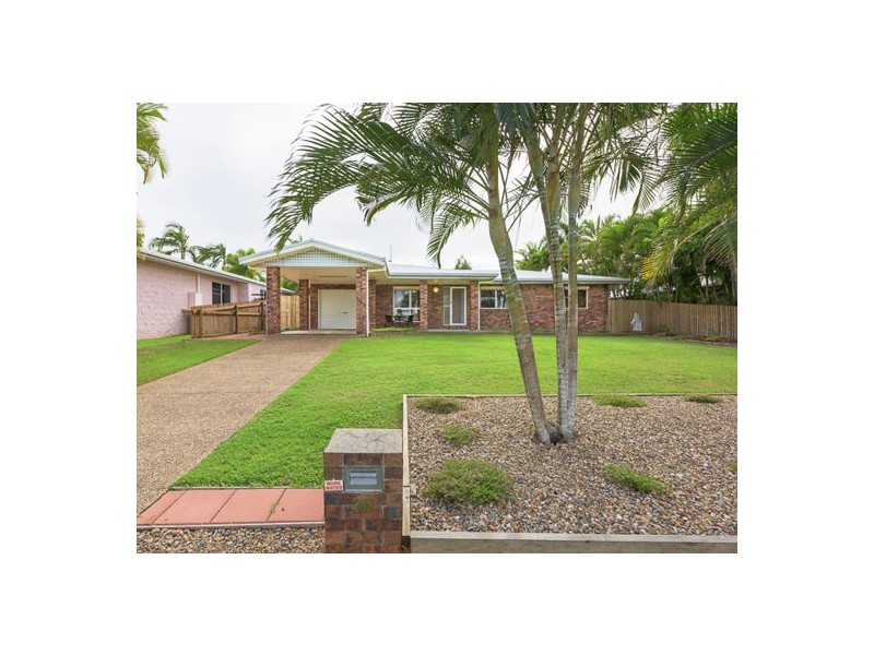 30 Peatey Street, Andergrove QLD 4740