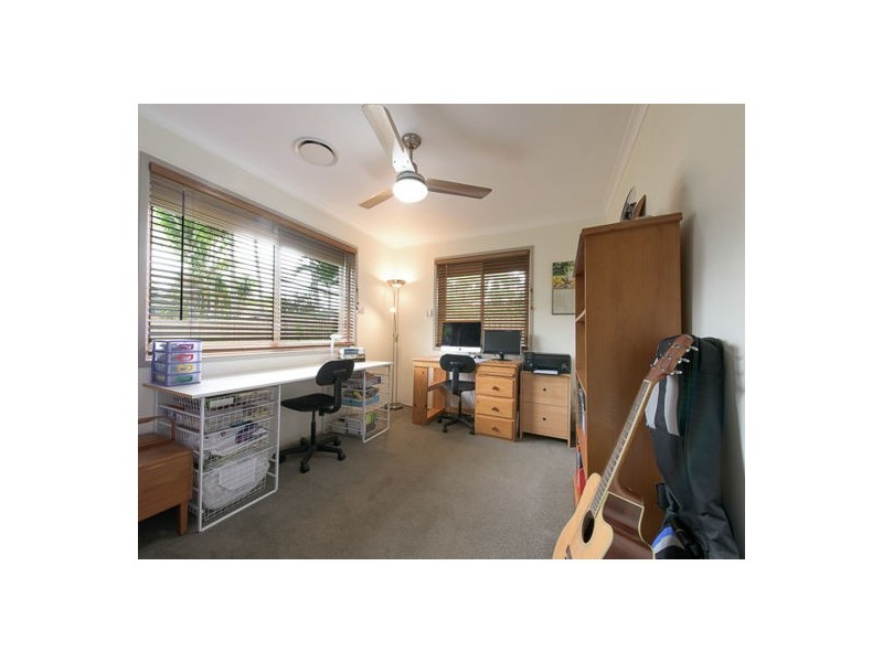 30 Peatey Street, Andergrove QLD 4740