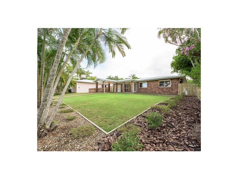 30 Peatey Street, Andergrove QLD 4740