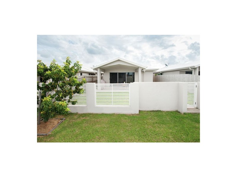 12 Berkshire Lane, Ooralea QLD 4740