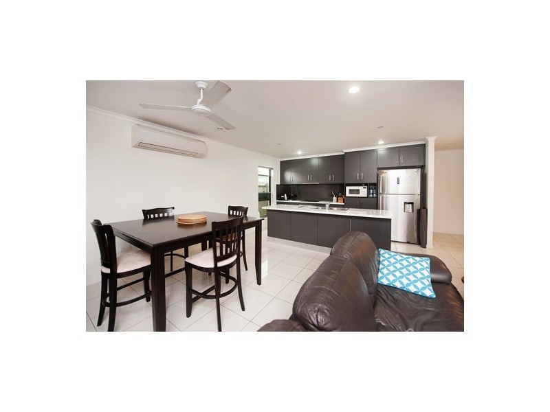 12 Berkshire Lane, Ooralea QLD 4740