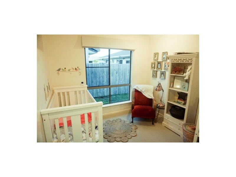 7 Dorset St, Ooralea QLD 4740