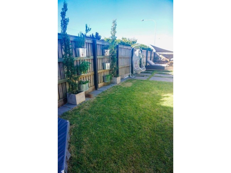 7 Dorset St, Ooralea QLD 4740