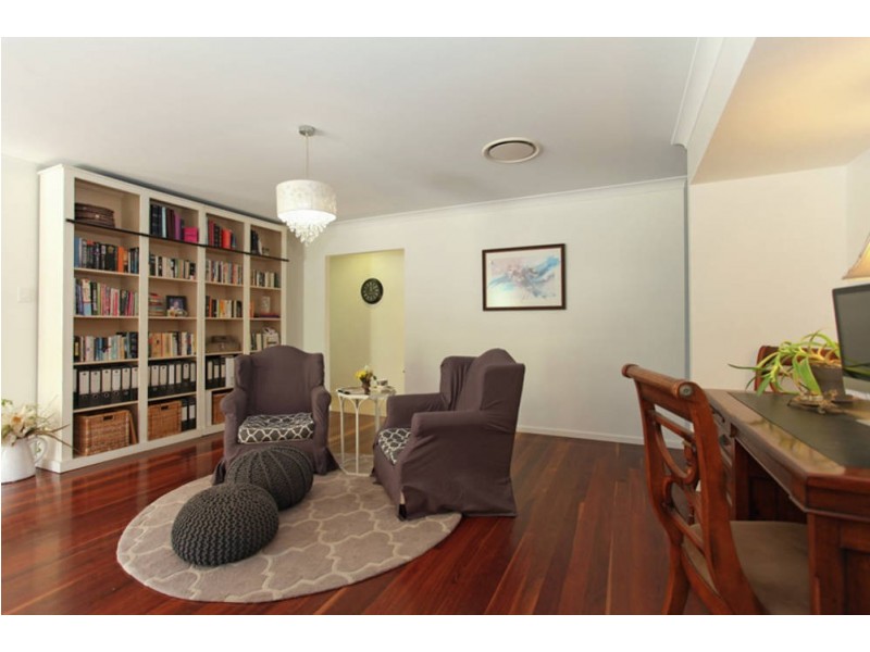 10-12 Eyre Place, Erakala QLD 4740