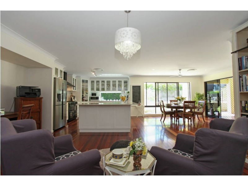 10-12 Eyre Place, Erakala QLD 4740