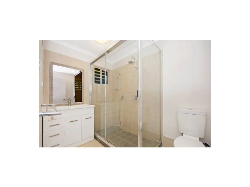 6 DUKE COURT, Eimeo QLD 4740